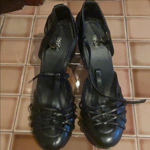 Black strappy Mossimo wedges size 10
